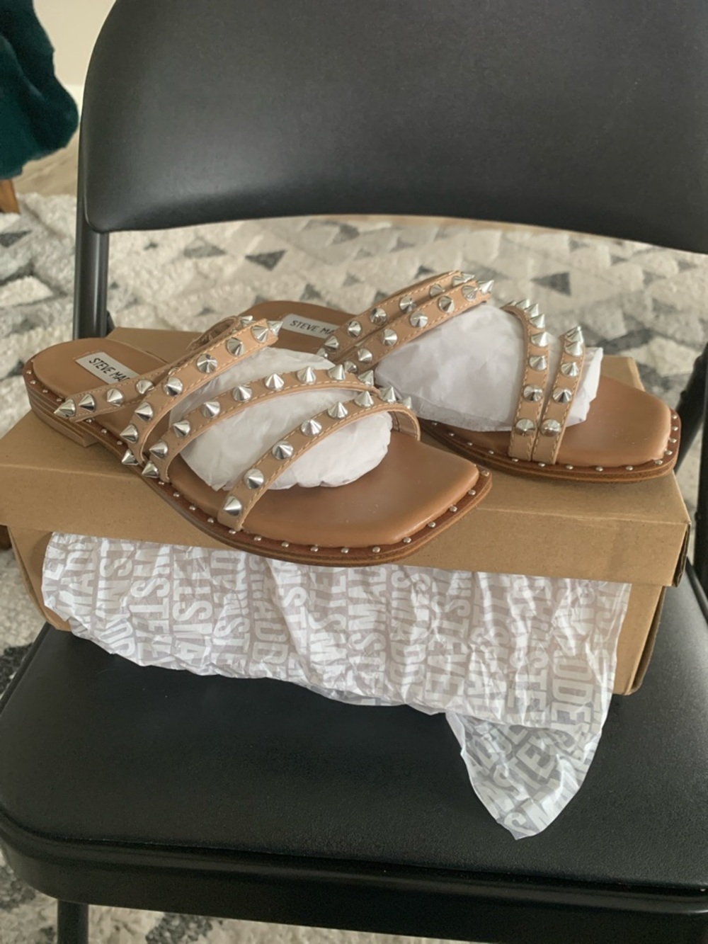 Steve Madden slides